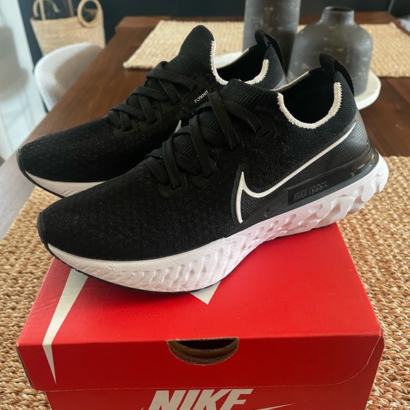 Nike Shoes - NIKE REACT INFINITY RUN WOMEN’S SHOES SIZE 7